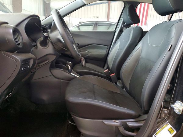 2020 NISSAN KICKS