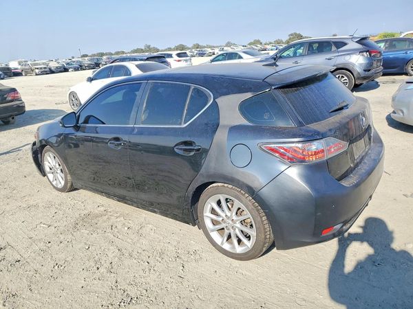 2013 LEXUS CT 200h