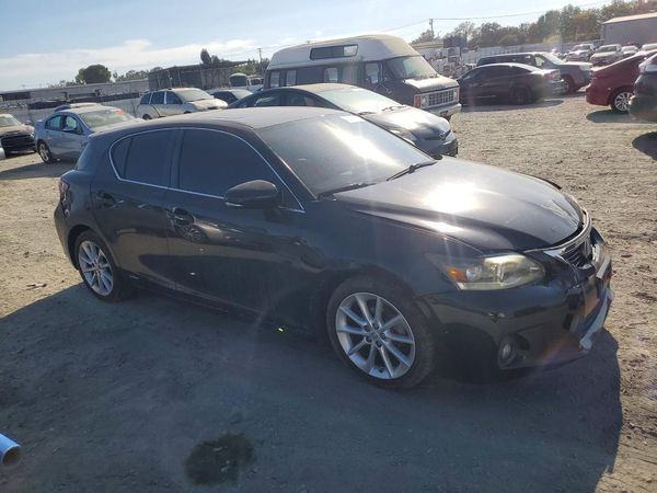 2013 LEXUS CT 200h