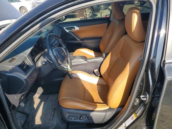2013 LEXUS CT 200h
