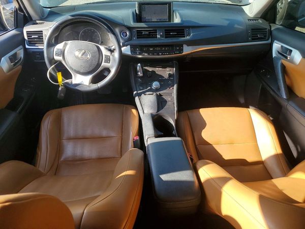 2013 LEXUS CT 200h