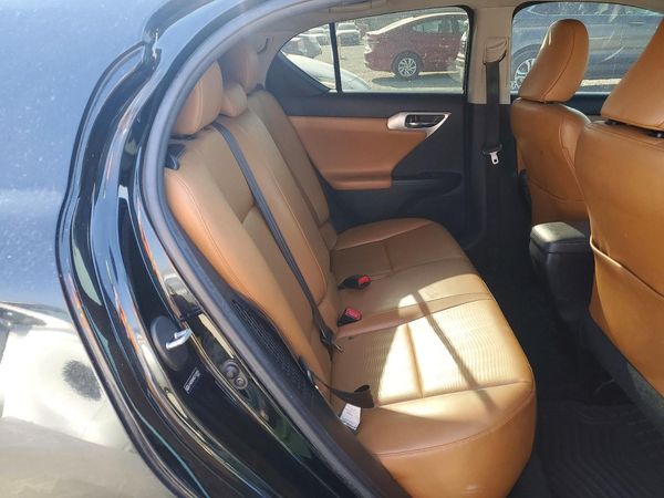2013 LEXUS CT 200h