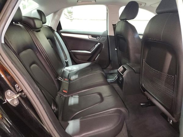 2014 AUDI A4 quattro Premium