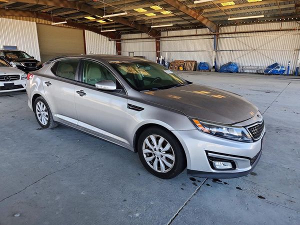 2014 KIA OPTIMA 2.4 LX STD/Conv — Passenger 3/4