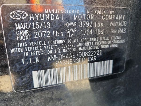 2013 HYUNDAI ELANTRA