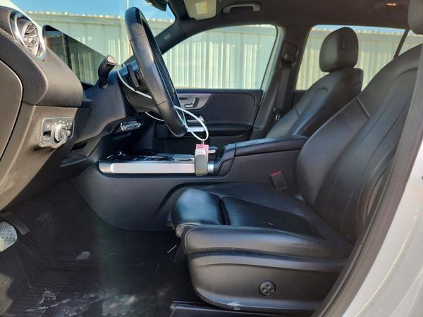 2020 MERCEDES-BENZ GLB GLB250