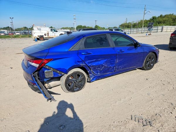 2023 HYUNDAI ELANTRA