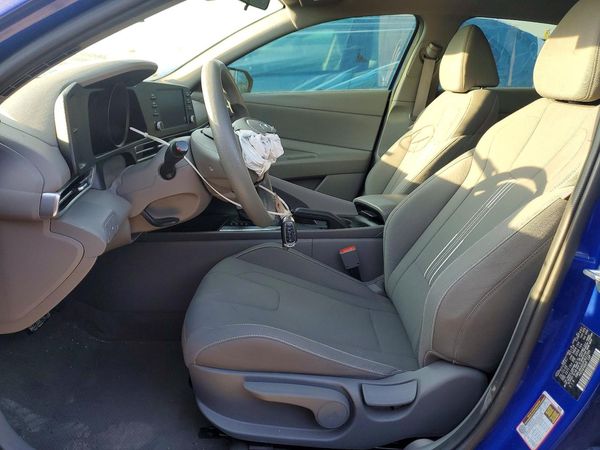 2023 HYUNDAI ELANTRA