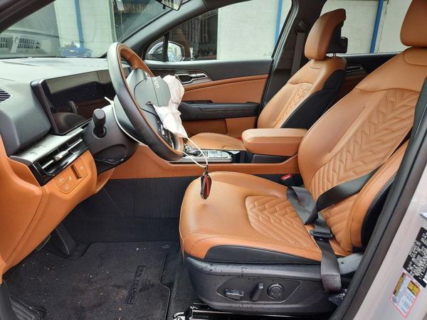 2026 KIA SPORTAGE X-LINE — DENT