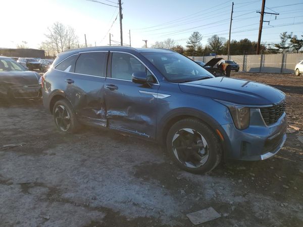 2025 KIA SORENTO