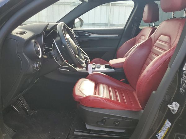 2022 ALFA ROMEO STELVIO