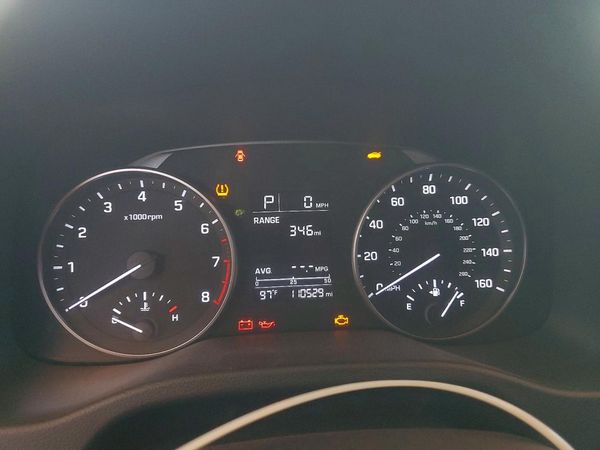2017 HYUNDAI ELANTRA — ODOM