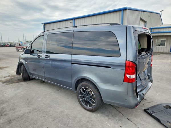 2016 MERCEDES-BENZ METRIS