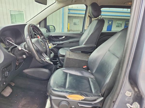 2016 MERCEDES-BENZ METRIS