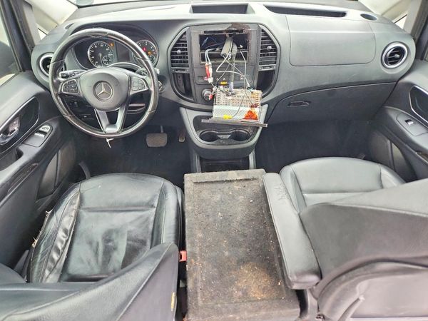 2016 MERCEDES-BENZ METRIS