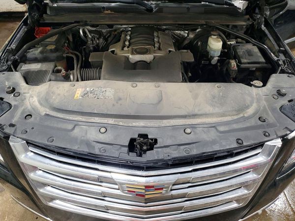 2017 CADILLAC ESCALADE