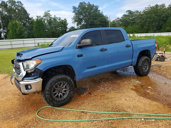 2020 TOYOTA TUNDRA