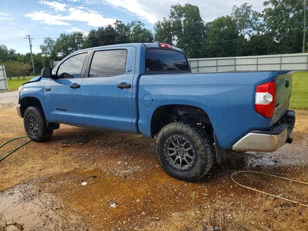 2020 TOYOTA TUNDRA SR5 Grade