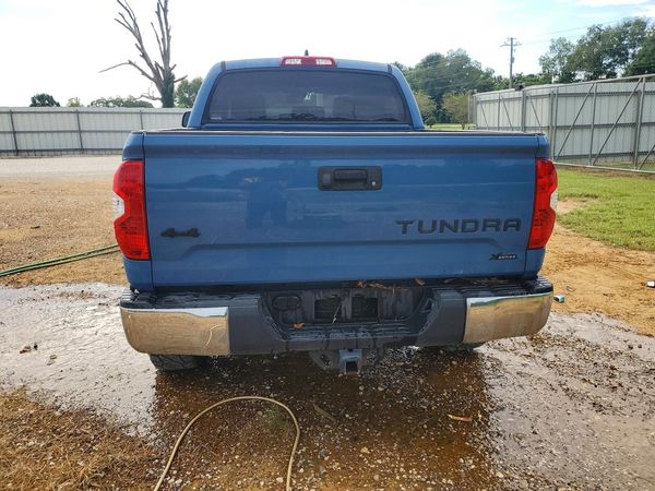 2020 TOYOTA TUNDRA SR5 Grade