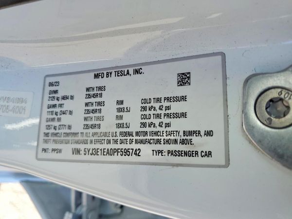 2023 TESLA MODEL 3 — VINS