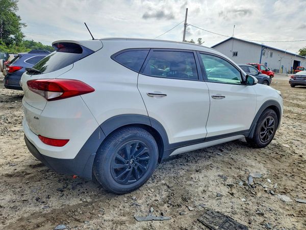 2017 HYUNDAI TUCSON