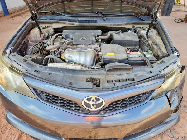 2012 TOYOTA CAMRY