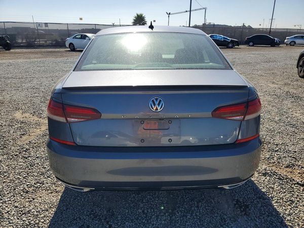 2020 VOLKSWAGEN PASSAT R-Line