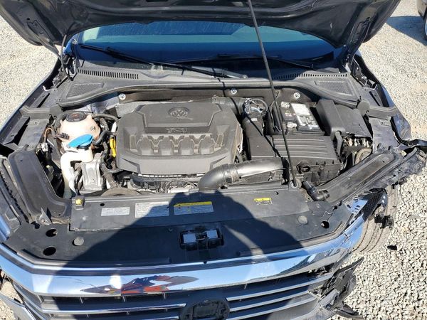 2020 VOLKSWAGEN PASSAT R-Line