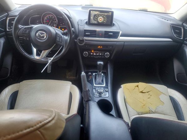 2015 MAZDA 3