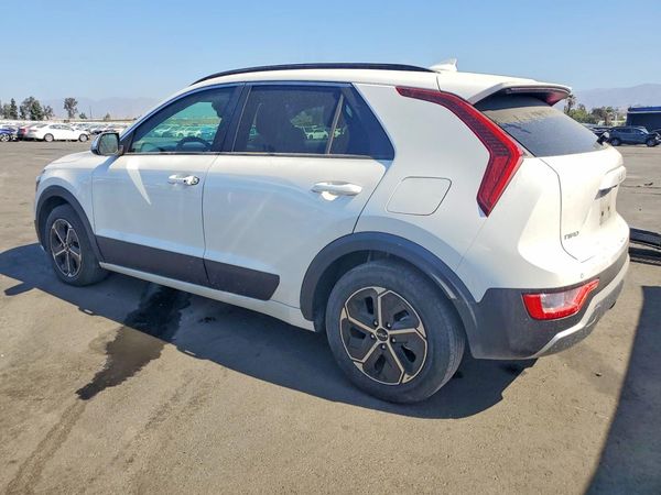2025 KIA NIRO