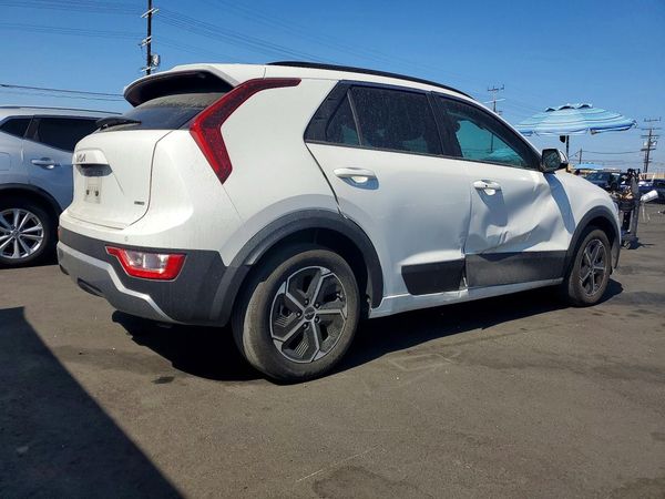2025 KIA NIRO