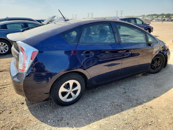 2015 TOYOTA PRIUS