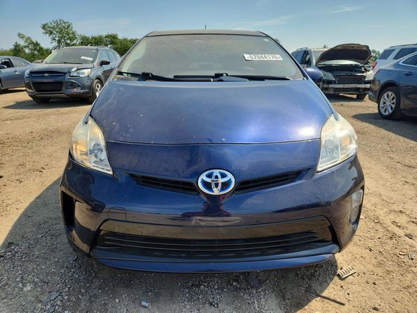 2015 TOYOTA PRIUS