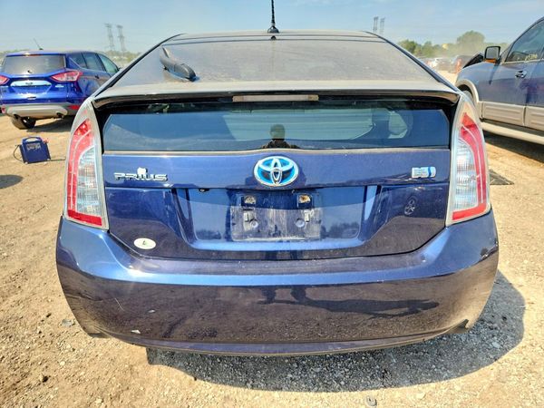 2015 TOYOTA PRIUS