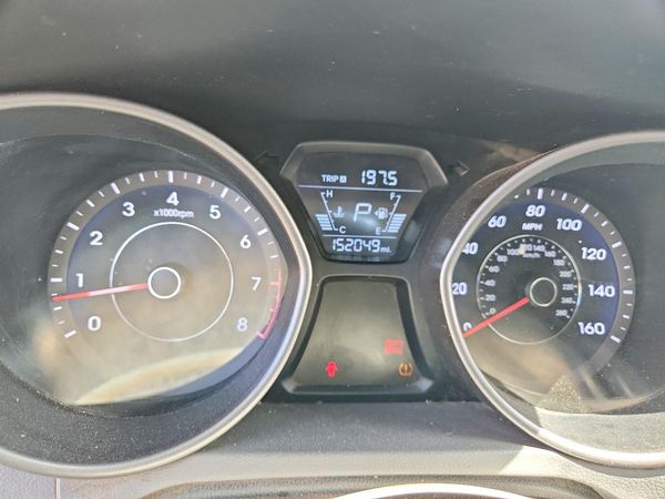 2016 HYUNDAI ELANTRA