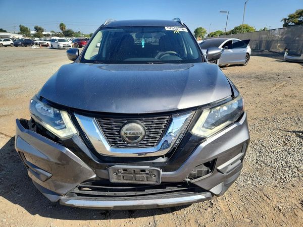 2018 NISSAN ROGUE
