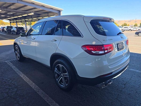 2016 MERCEDES-BENZ GLC GLC300