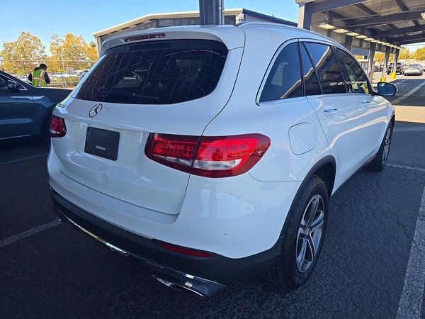 2016 MERCEDES-BENZ GLC GLC300