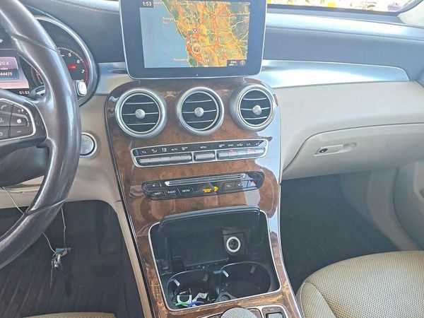 2016 MERCEDES-BENZ GLC GLC300