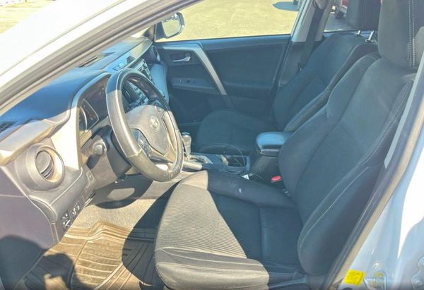 2015 TOYOTA RAV4 XLE (M Grade)