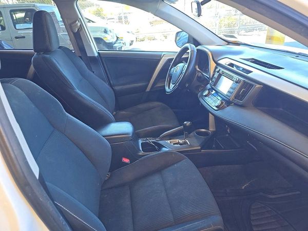 2015 TOYOTA RAV4 XLE (M Grade)