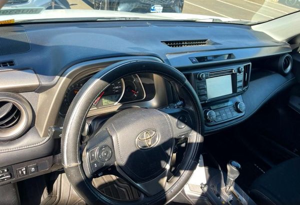 2015 TOYOTA RAV4 XLE (M Grade)