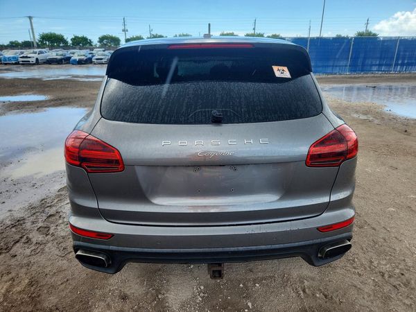 2016 PORSCHE CAYENNE — DIRR