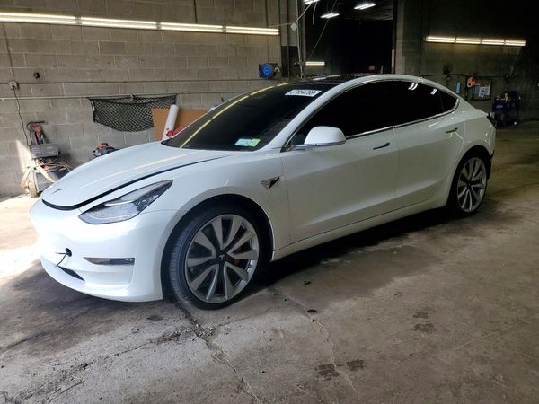 2018 TESLA MODEL 3 — Front 3/4