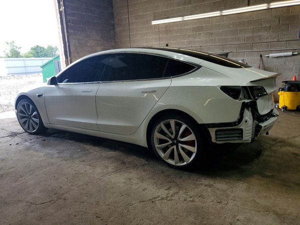 2018 TESLA MODEL 3 — DSRA