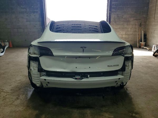 2018 TESLA MODEL 3 — DIRR