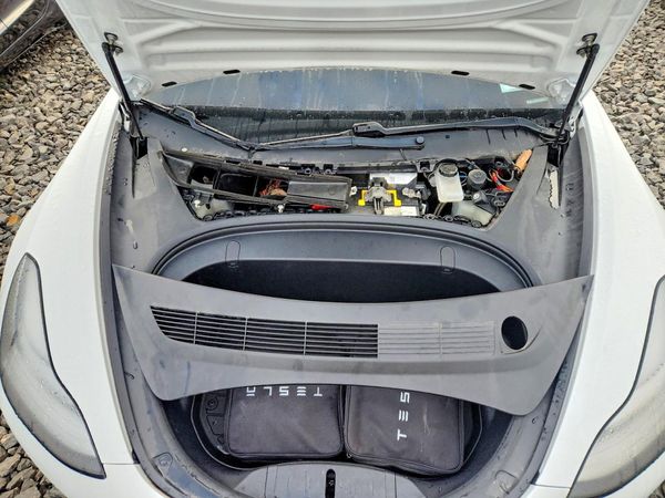 2018 TESLA MODEL 3 — Engine bay