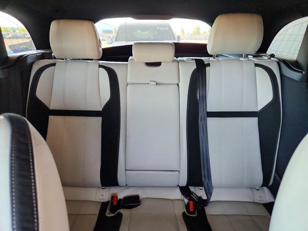 2019 LAND ROVER RANGEROVER R-Dynamic SE — SUVN