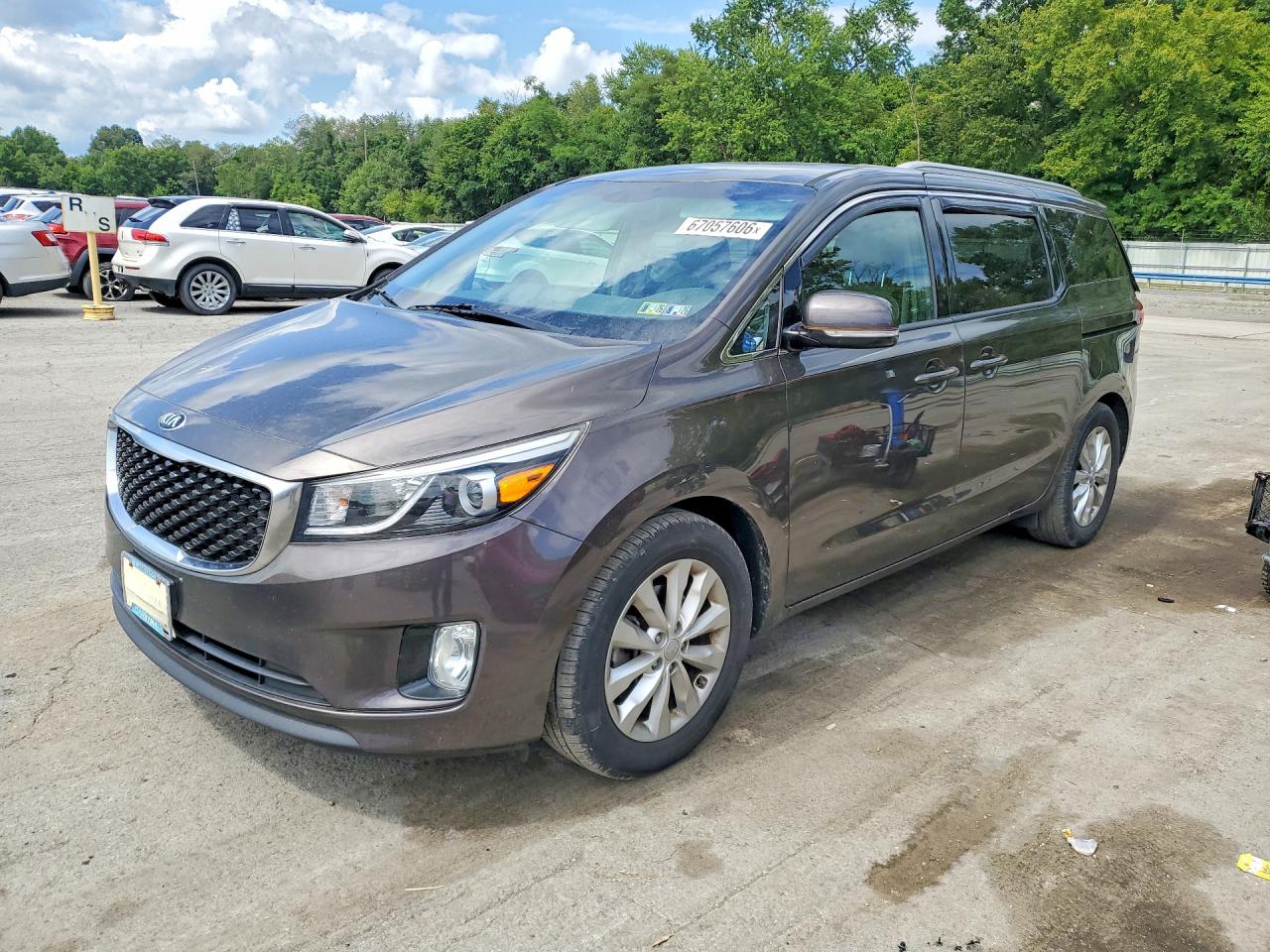2016 KIA SEDONA