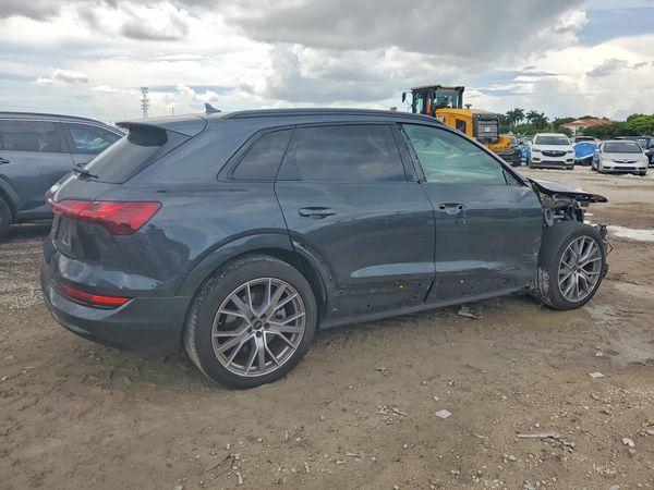 2021 AUDI E-TRON